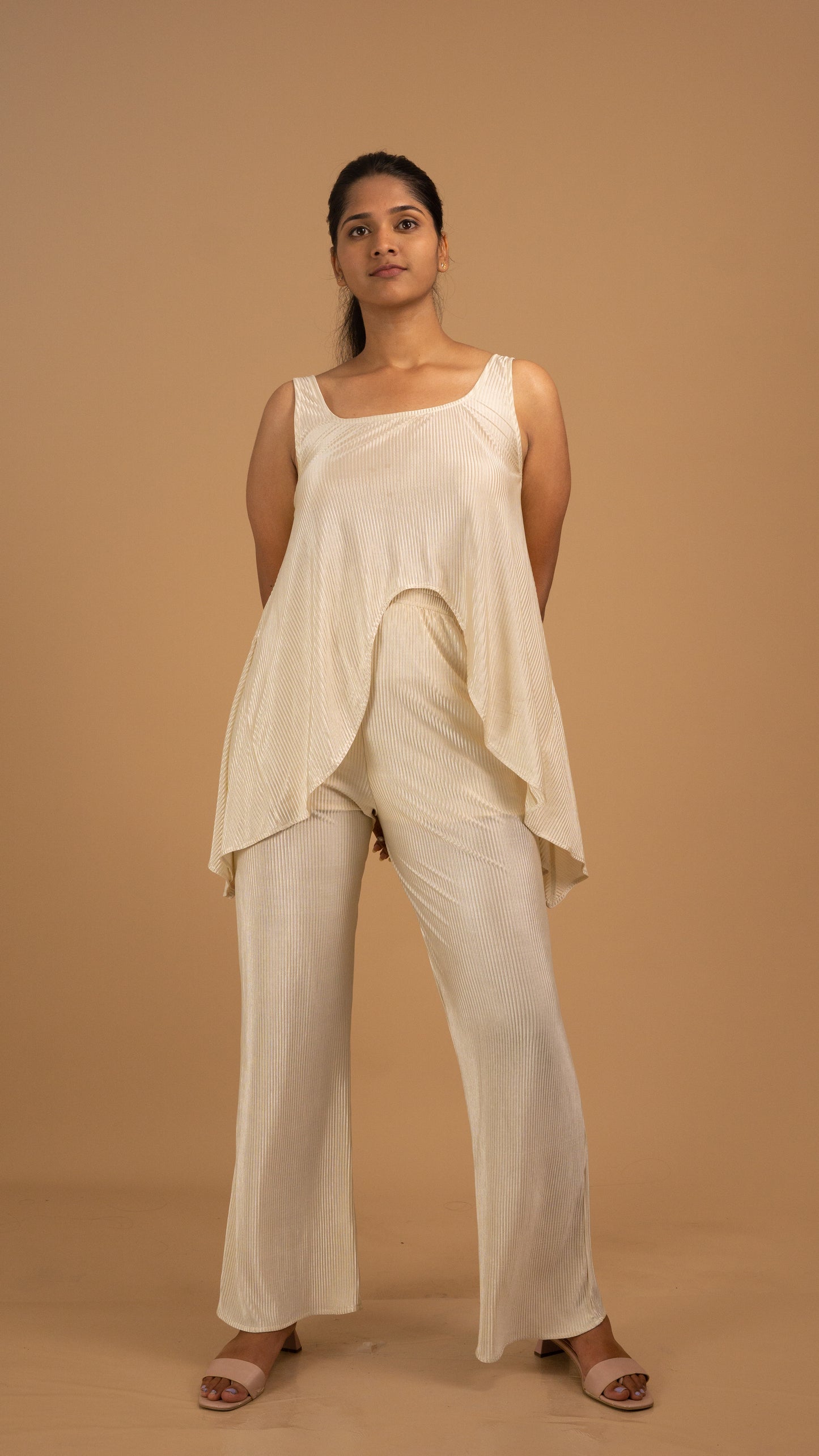 The Écru Silhouette Flow Tank