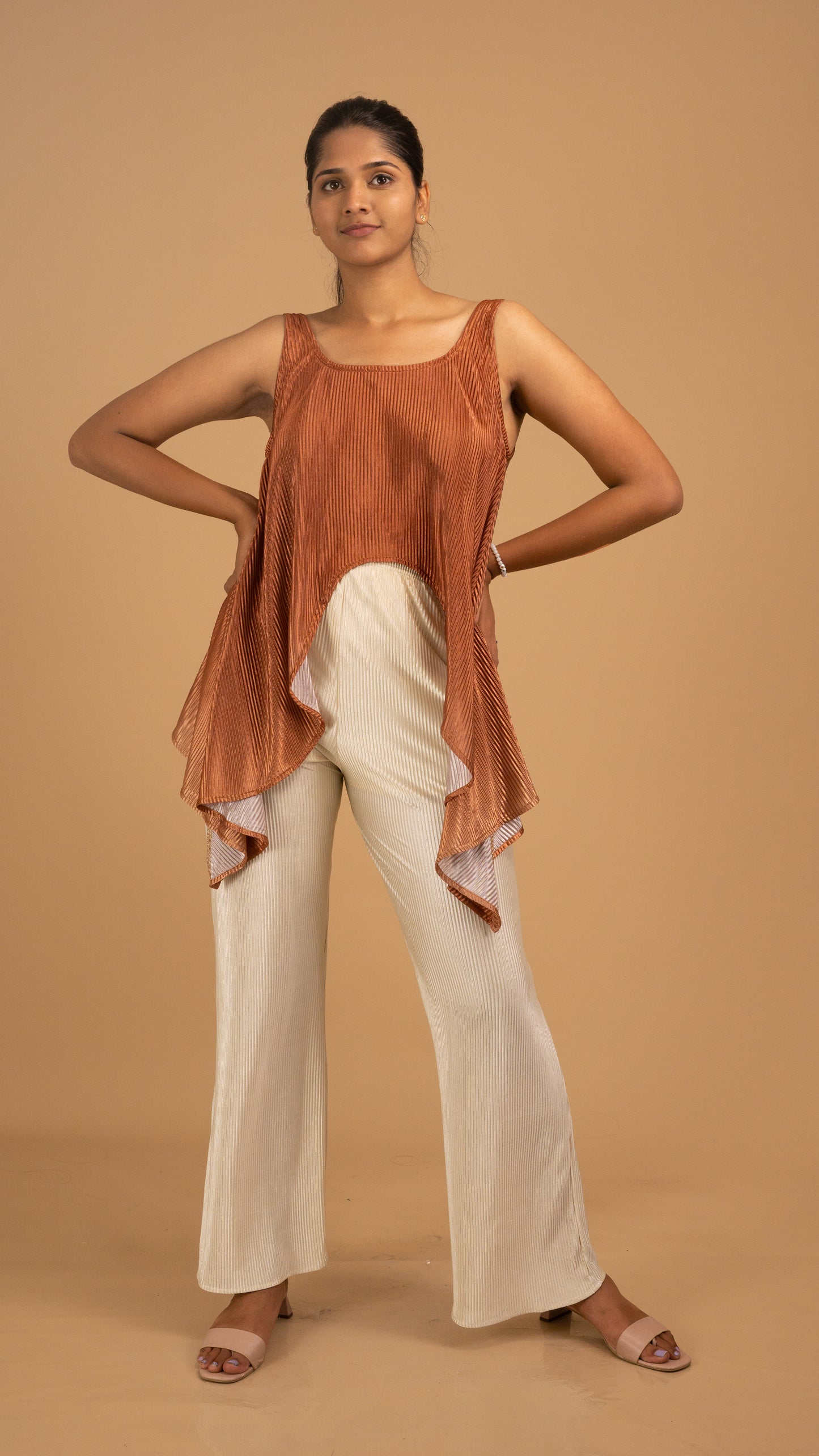 The Écru Silhouette Flow Tank
