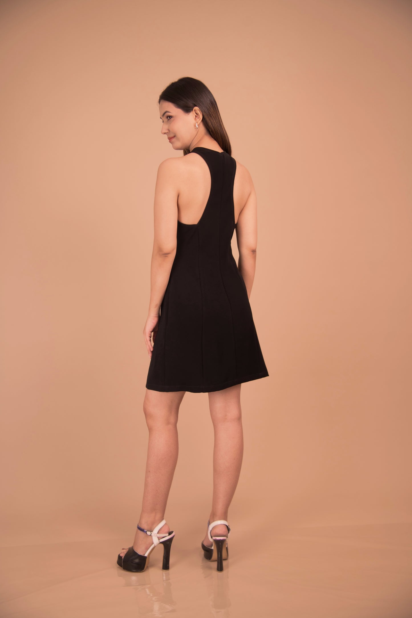 Noir Élancé Crepe Sheath