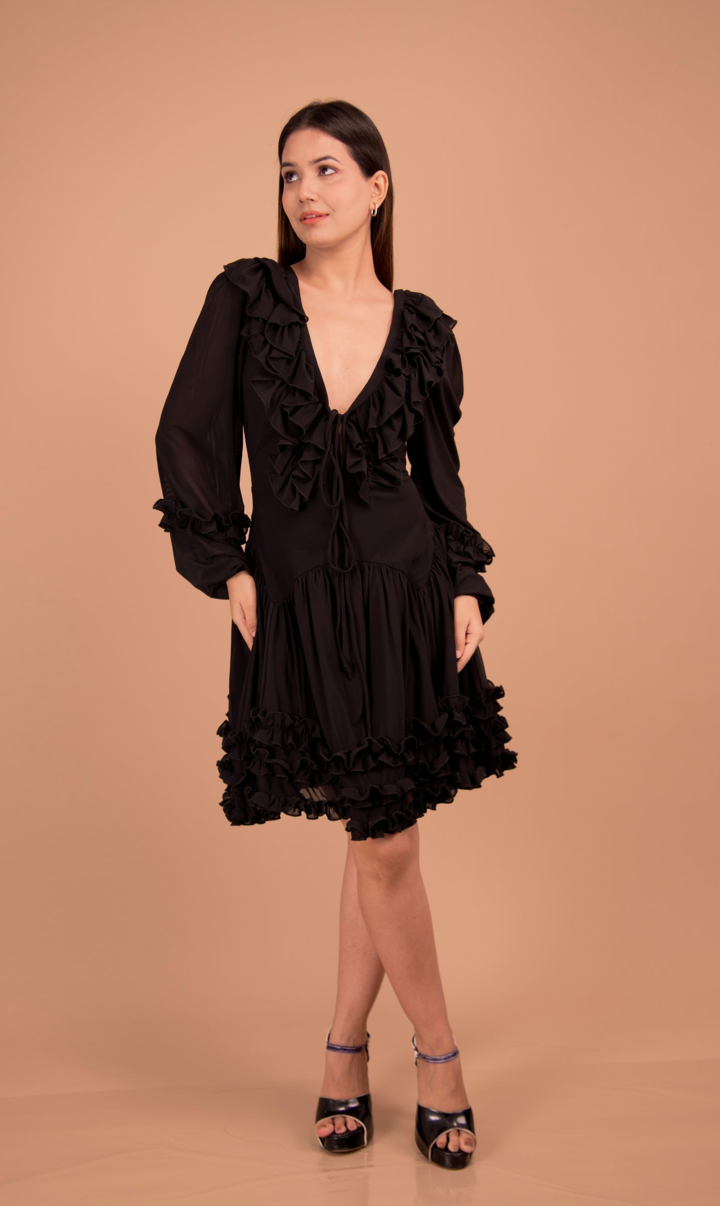 Éclat Noir — Flounce-Trim Net Mini