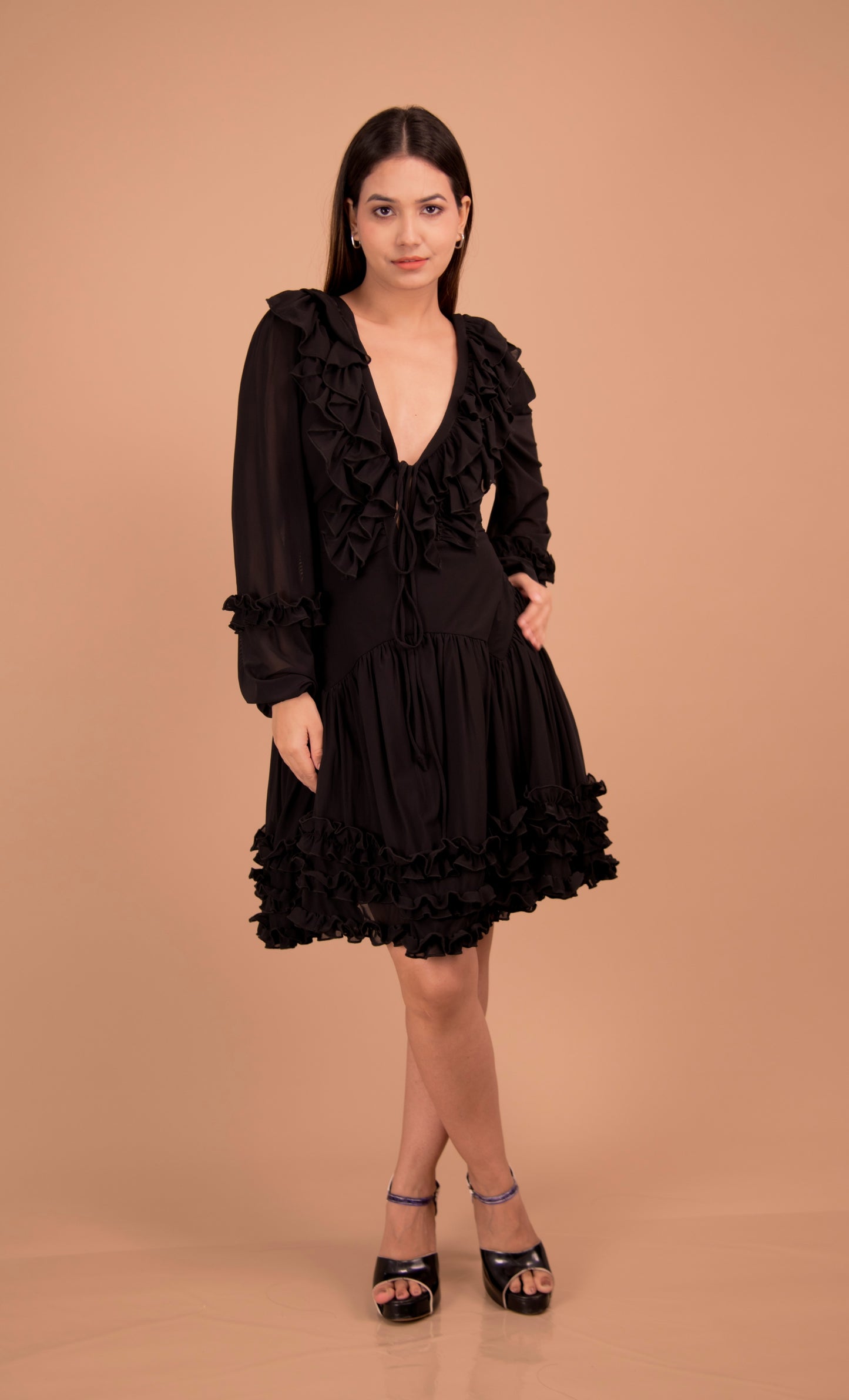 Éclat Noir — Flounce-Trim Net Mini