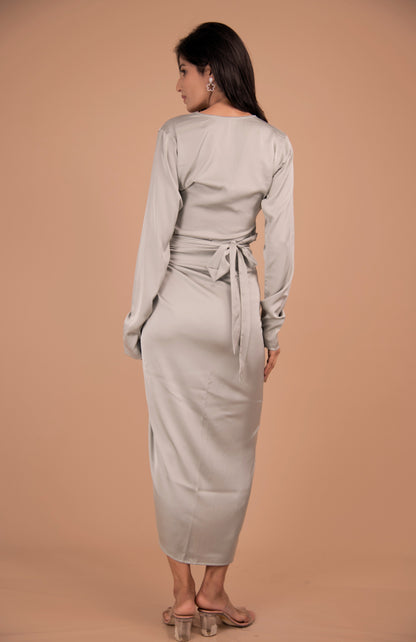 The Noira Twist-Front Top