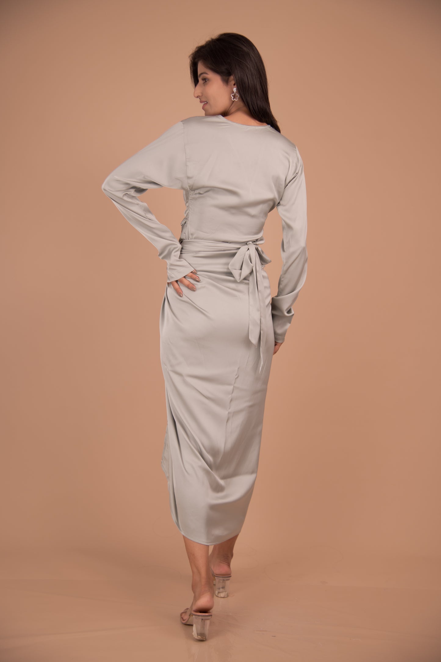 The Noira Twist-Front Top