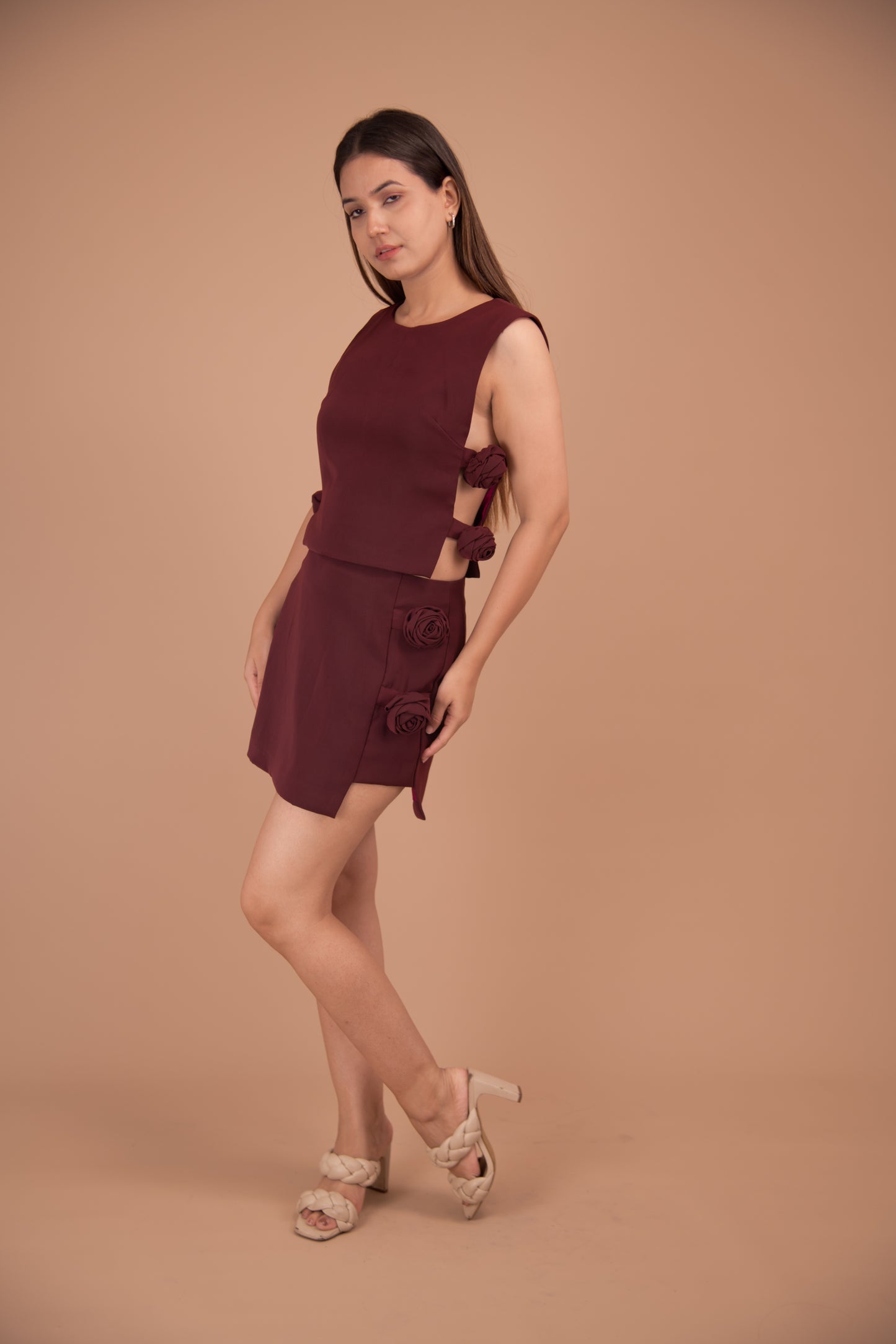 Rosette Charm – Sleeveless Crepe Mini Dress