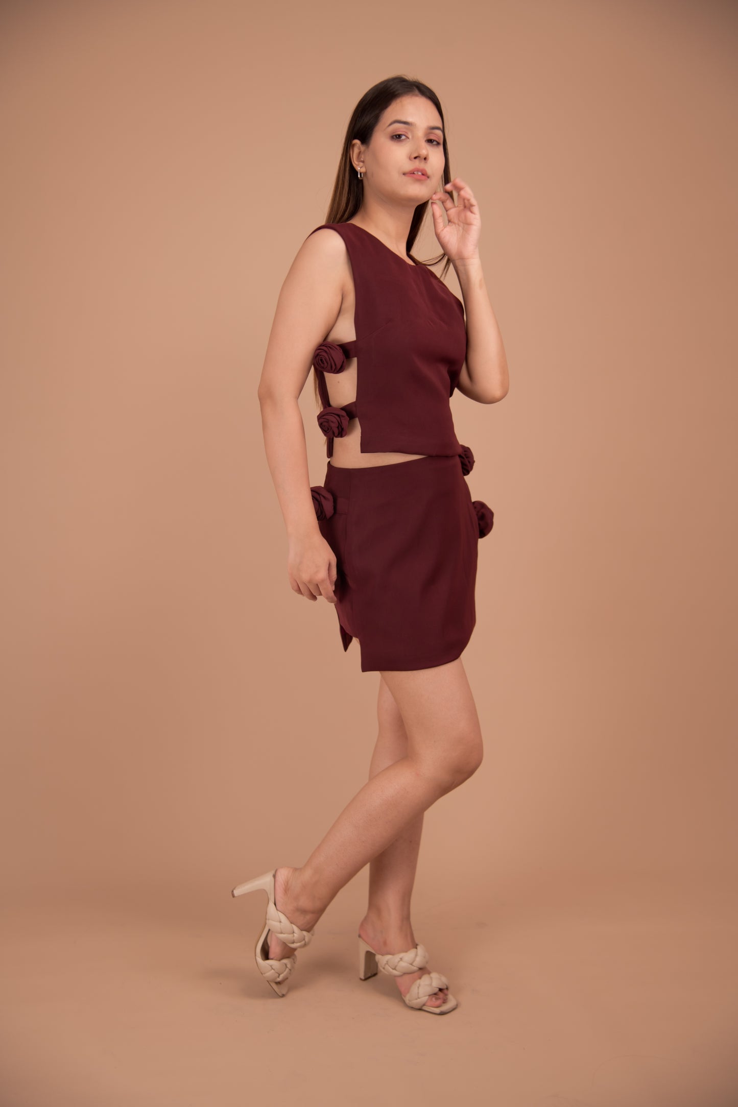 Rosette Charm – Sleeveless Crepe Mini Dress